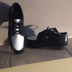 Bran new with care and material tag black&white